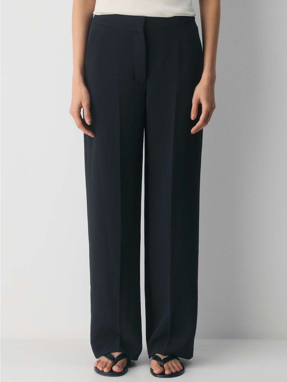 Aritzia The Limitless Pant Crepette Wide Leg Trouser Size 6 Tall Black
